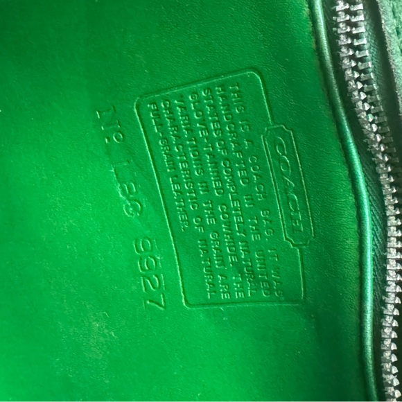 Coach vintage crossbody - Picture 8 of 9